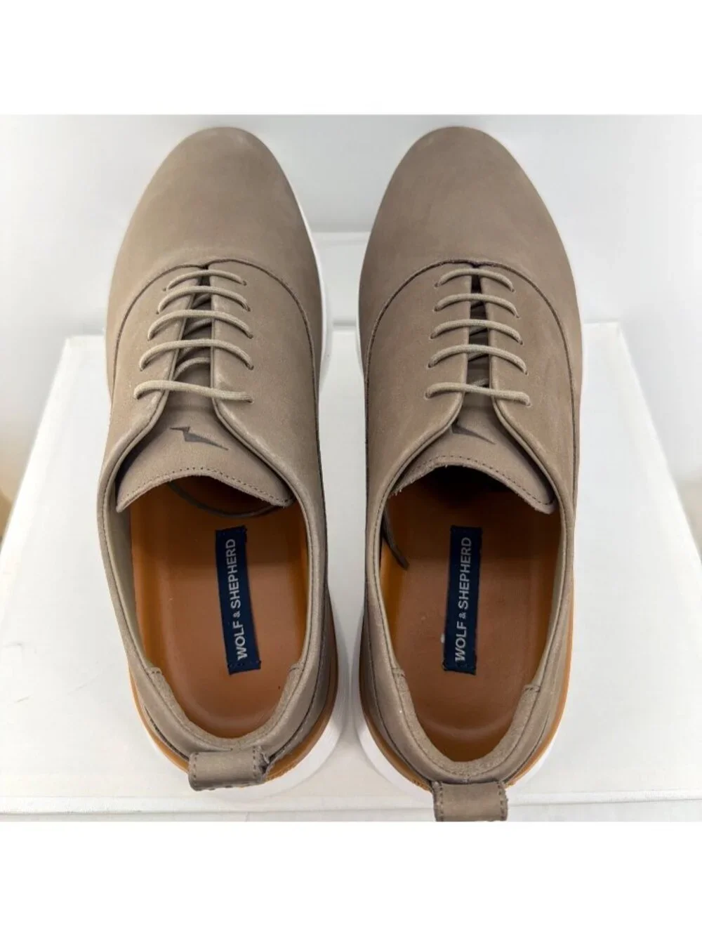 Wolf and Shepherd Crossover Longwing Sporty Men Shoes Desert White Nubuck Sz 9.5